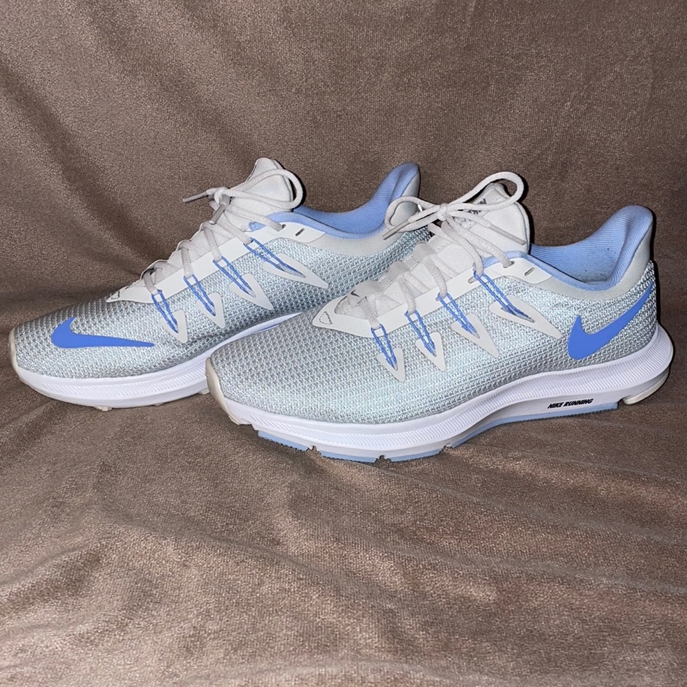Nike Women's Quest Running Shoes